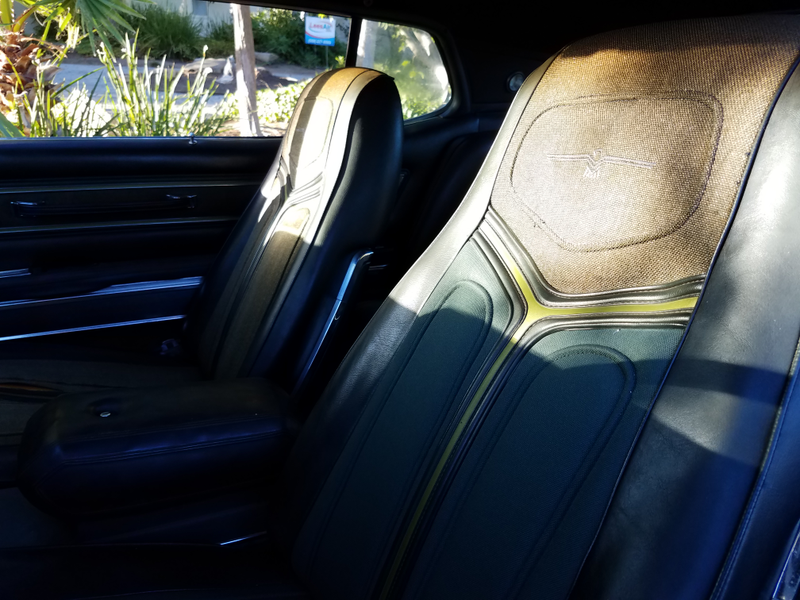I really dig these seats.